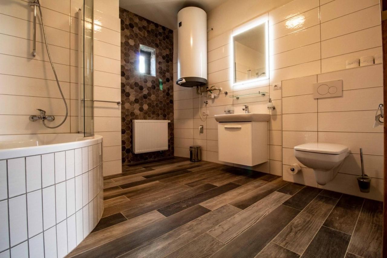 Residence Tvrz Skocice ภายนอก รูปภาพ
